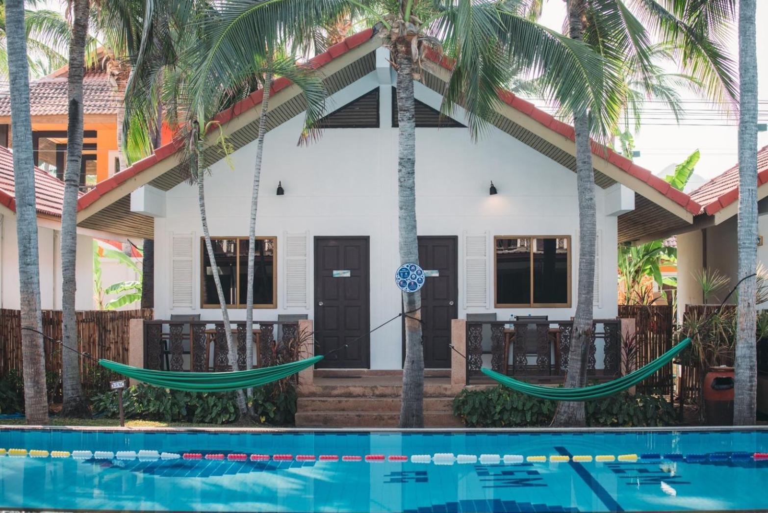Dolphin Bay Beach Resort Sam Roi Yot Eksteriør bilde